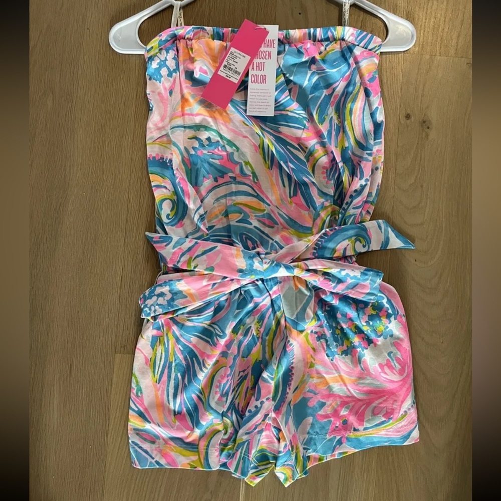 NWT Lilly Pulitzer Ritz Romper in Multi Carnivale Coral Size XS
